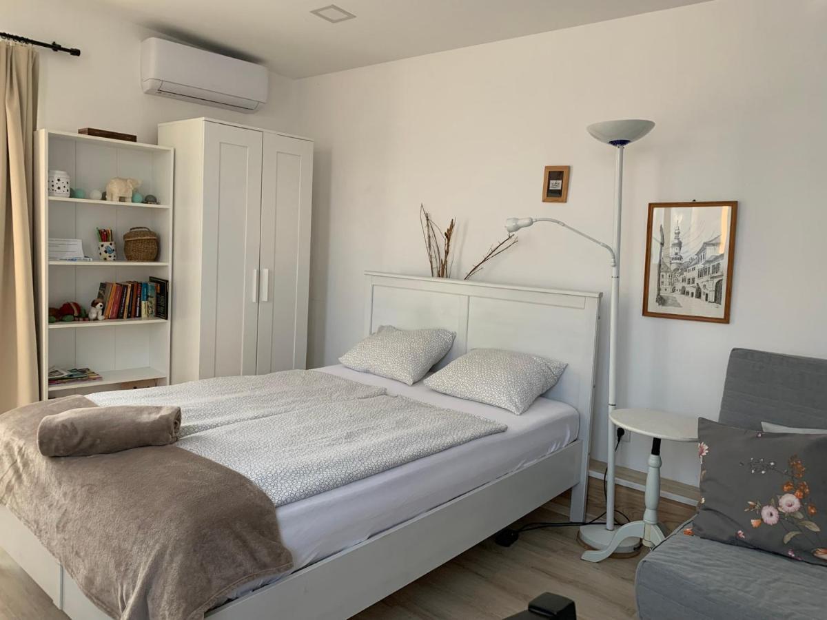 Piknik Studio Fertorakos Ngoại thất bức ảnh